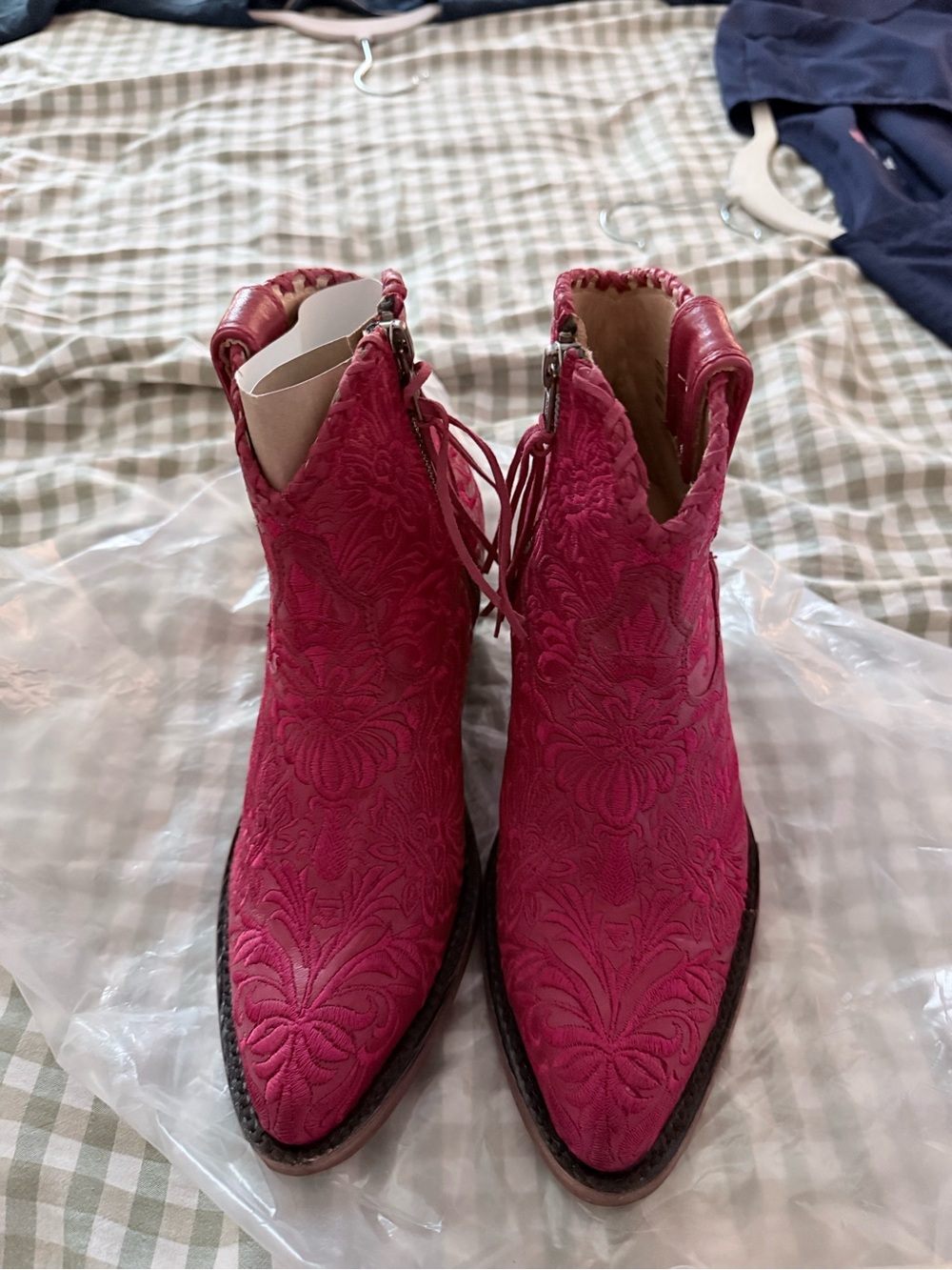 Women's Fuchsia Embroidered Heeled Ankle Boots